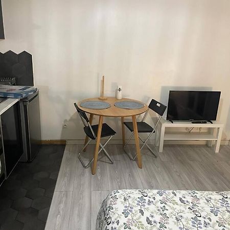 Studio One Proche Ligne 14 Kremlin Bicetre Arcueil Esterno foto