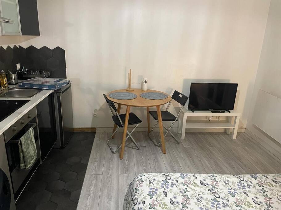 Studio One Proche Ligne 14 Kremlin Bicetre Arcueil Esterno foto